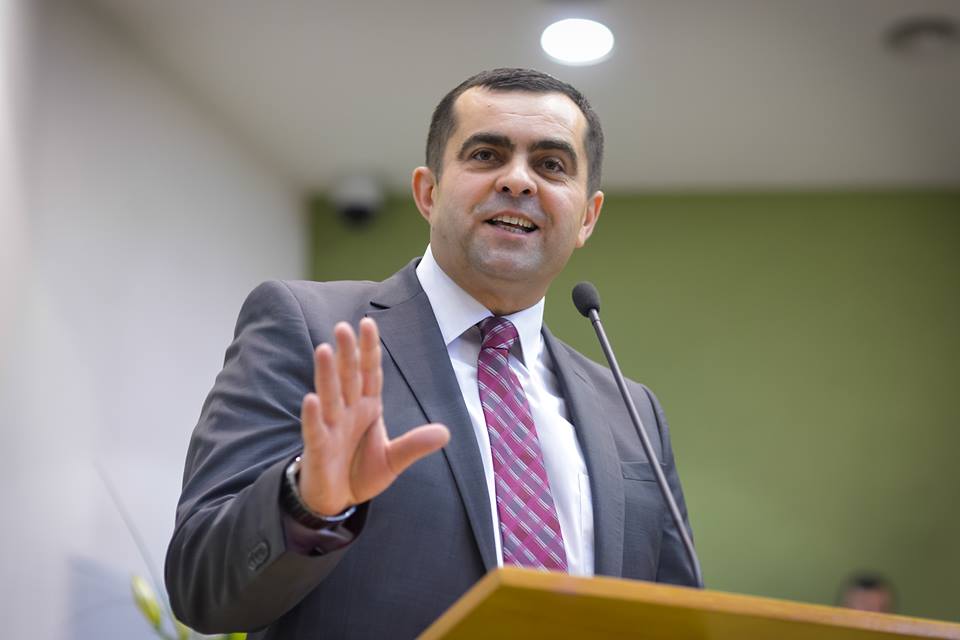 CRISTOS A ÎNVIAT!